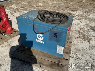 Miller DELTAWELD 452 Welder/Generator