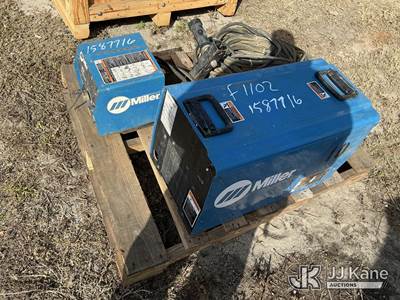 Miller XMT 450 CC/CV Welder