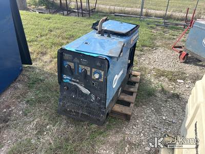 Miller Welder Bobcat 250 (Condition Unknown)