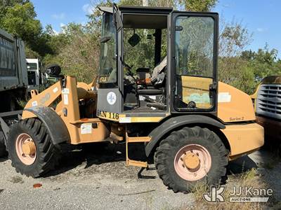 Case 321D Wheel Loader