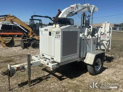 2016 Bandit 150XP Chipper (12in Disc)