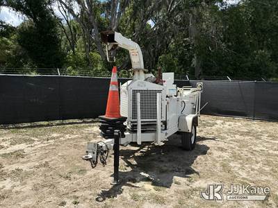 2015 Bandit 200+XP Chipper (12in Drum)