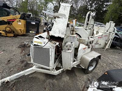 2017 Bandit Industries 200UC Chipper (12in Drum)