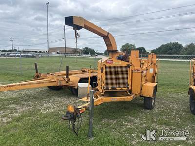 2017 Bandit Industries 200UC Chipper (12in Disc)