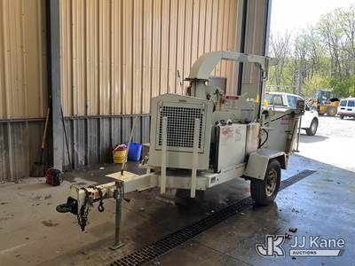 2014 Bandit Industries 200XP Portable Chipper (12in Disc)