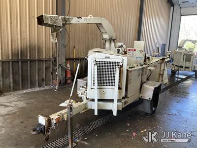 2014 Bandit Industries 200XP Portable Chipper (12in Disc)