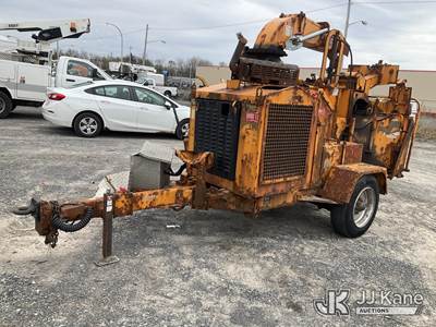 Bandit INTIMIDATOR 15XP Towable Wood Chipper