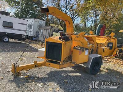 2013 Morbark Portable Chipper (12in Disc)