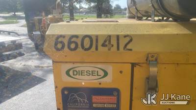 2004 Wood Chuck Hyroller 1200 Chipper (12in Disc)