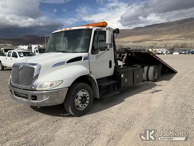 2006 International 4300 Flatbed/Service Truck