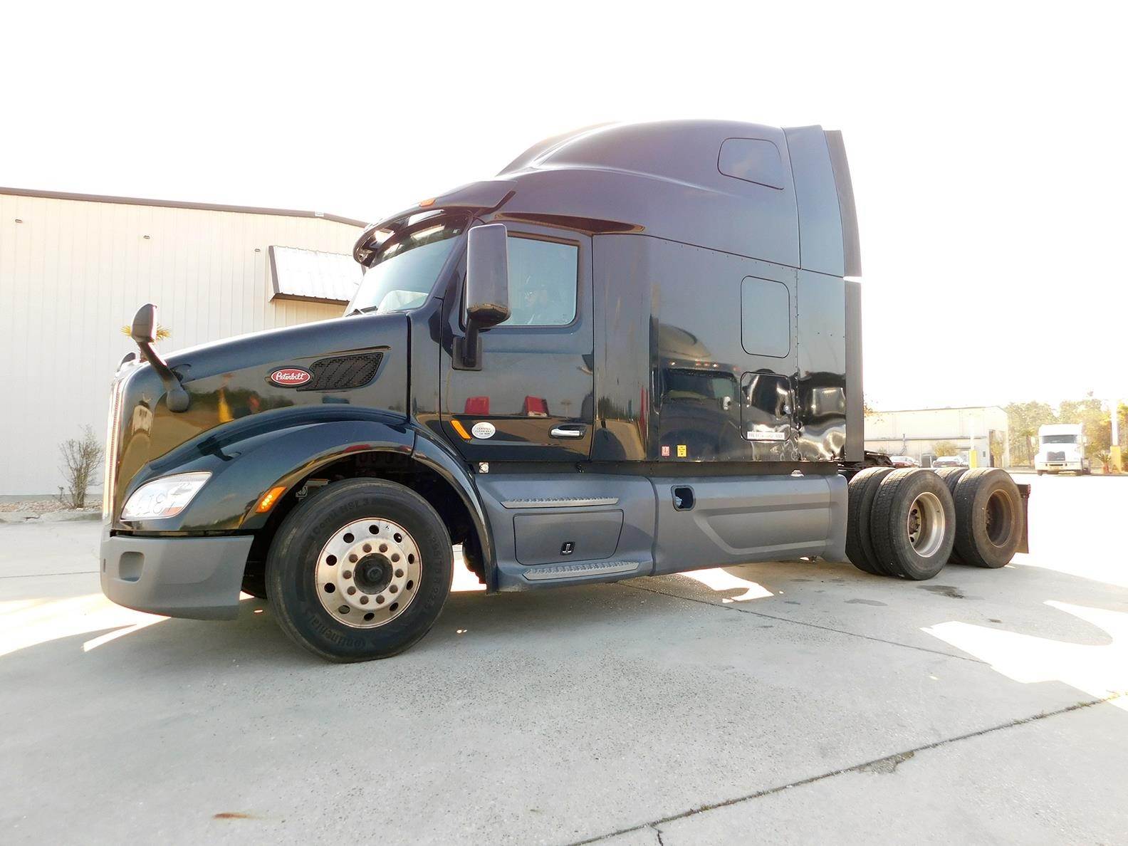 2020 Peterbilt 579 Sleeper Semi Truck Paccar 455HP, 12 Speed