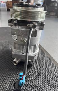 OEM Sanden 4883 12V AC Compressor R134a SD7H15