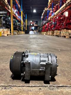Sanden U4075 A/C Compressor