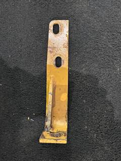 Caterpillar Bracket