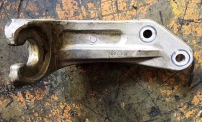 Freightliner 05-30928-000 Radiator Bracket for Cascadia