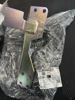 Isuzu 4JJ1 Diesel Engine Bracket, P/N 8981965880