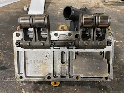 Caterpillar C7 Cam Cover Follower with Cover, Crankcase Breather