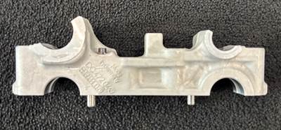Detroit DD15 Camshaft Housing Bracket