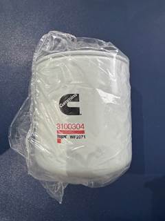 FLEETGUARD WF2071 Coolant Filter for Cummins