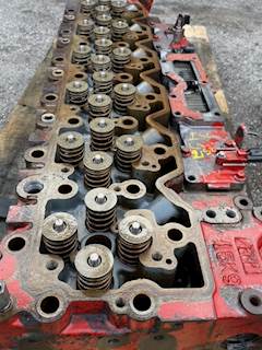 2009 Cummins ISC Cylinder Head for CM2150
