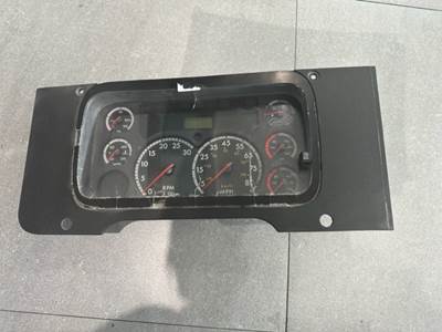 Freightliner Cascadia Instrument Panel Cluster