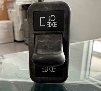 FREIGHTLINER CASCADIA HEADLIGHT SWITCH  A06-30769-010