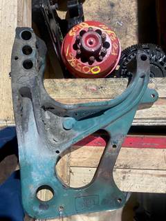 Volvo D13 Lifting Bracket