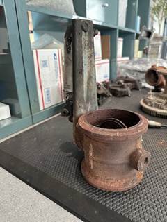 Wabco  Exhaust Brake off Isuzu 6HE1 Diesel Engine 15714890