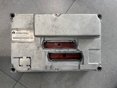 International DT466E Diesel Engine Control Module ECM ECU 1833341C1