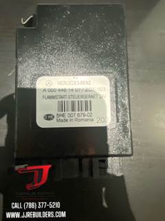 Mercedes-Benz OM906LA Engine Control Module (ECM)