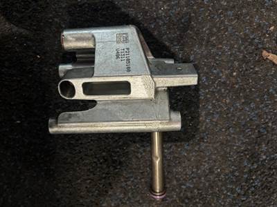 Volvo / Mack Engine Intermediate Housing Part