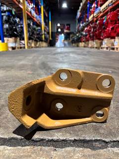Caterpillar C13 Engine Mount
