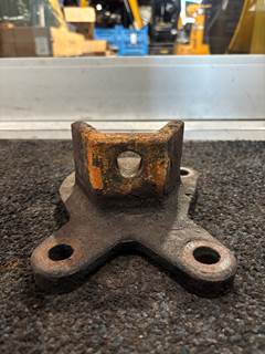 Detroit Series 60 14.0L Engine Mount