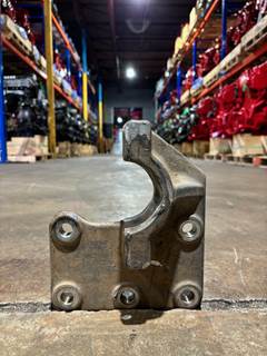 Ford D4HA-6096-AA Engine Mount for Caterpillar 3406