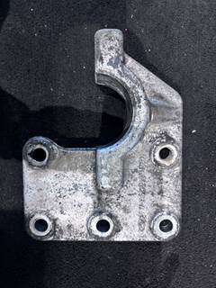 Ford D4HA-6096-AA Engine Mount