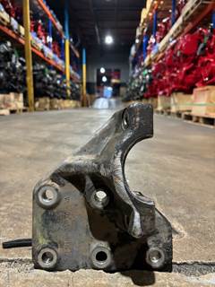 Ford D4HA-6A070-AA Engine Mount for Caterpillar 3406