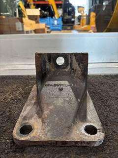 Freightliner 01-23728-000 Engine Mount