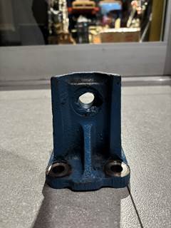 International DT466E Engine Mount for International DT466E, DT530E, DT570E