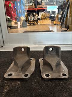 International Navistar Engine Mount for Caterpillar