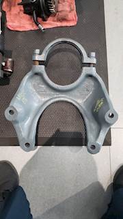 Mack EM6 Engine Mount