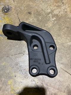 Mercedes-Benz OM906LA Engine Mount