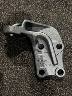 Mercedes-Benz OM906LA Engine Mount