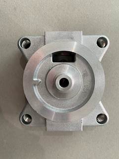 FLEETGUARD Engine Oil Filter Base for Cummins