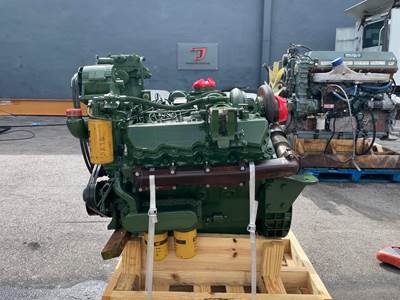 Caterpillar 3208T Engine