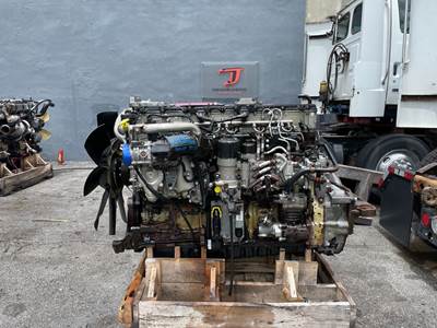 2012 Detroit DD13 Engine