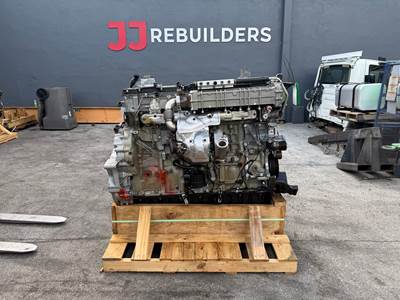 2019 Detroit DD13 Engine