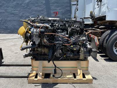 2015 Detroit DD15 Engine