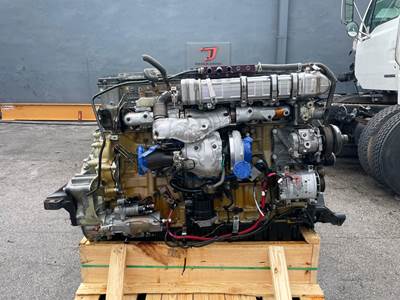 2013 Detroit DD15 Engine