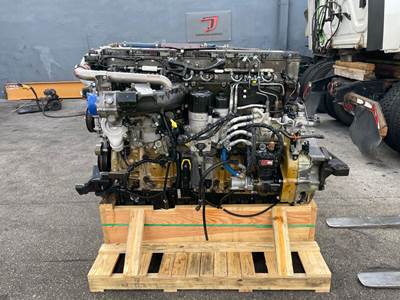 2011 Detroit DD15 Engine