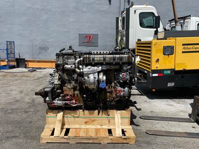 2018 Detroit DD15 Engine